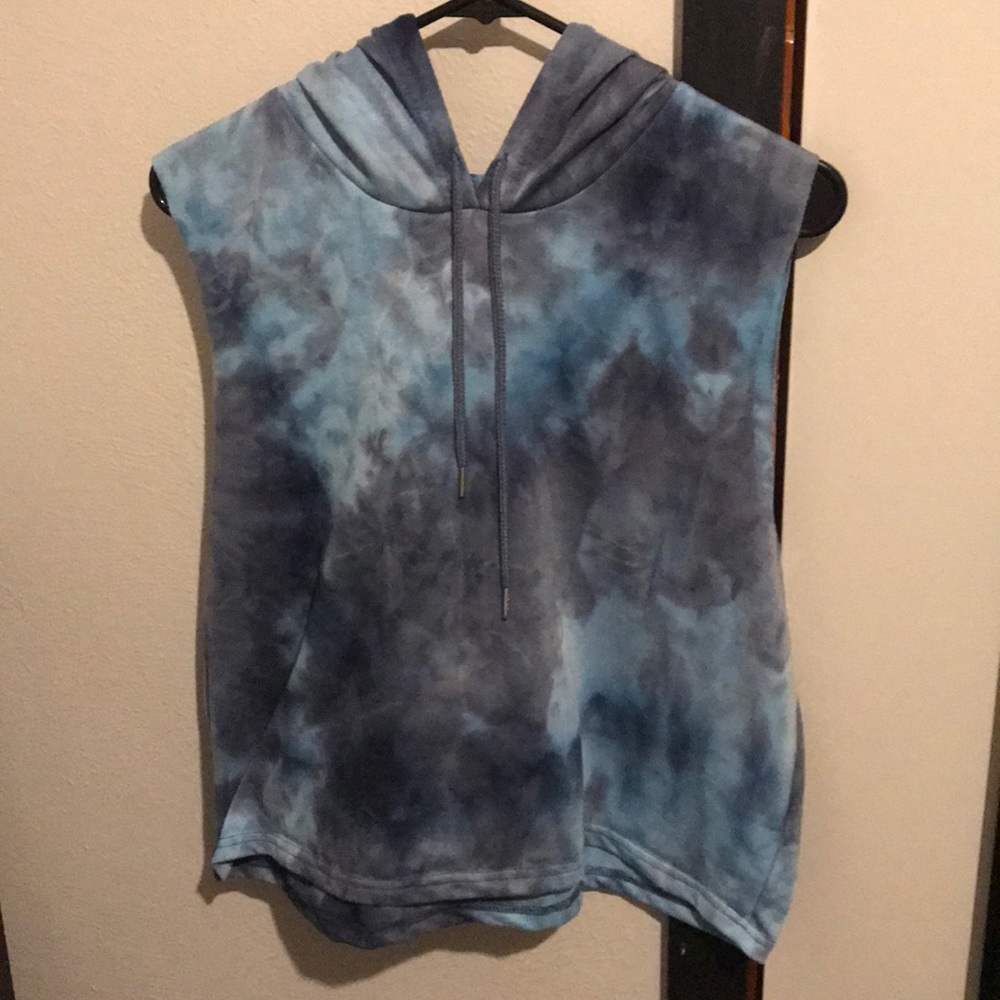 Light wash tie dye crop mussel tee hoodie